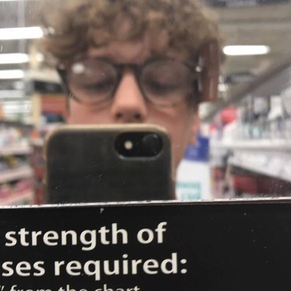 Meet your Posher, Andrew - Picture 1 of 1